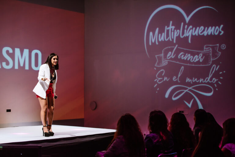 Para mantener la recuperación económica, es necesario impulsar el emprendimiento femenino, dijo Bárbara de la Rosa