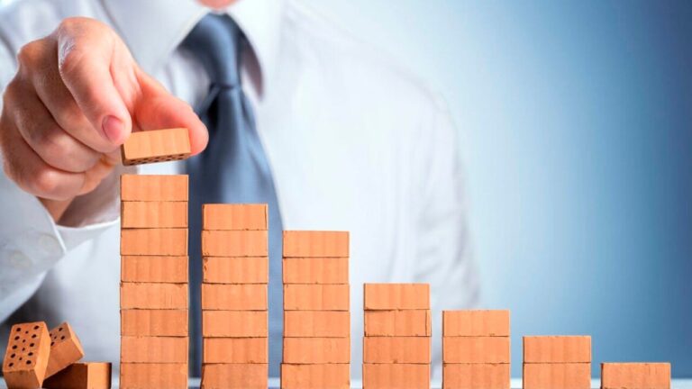Empresas deben evolucionar y buscar crecimiento exponencial