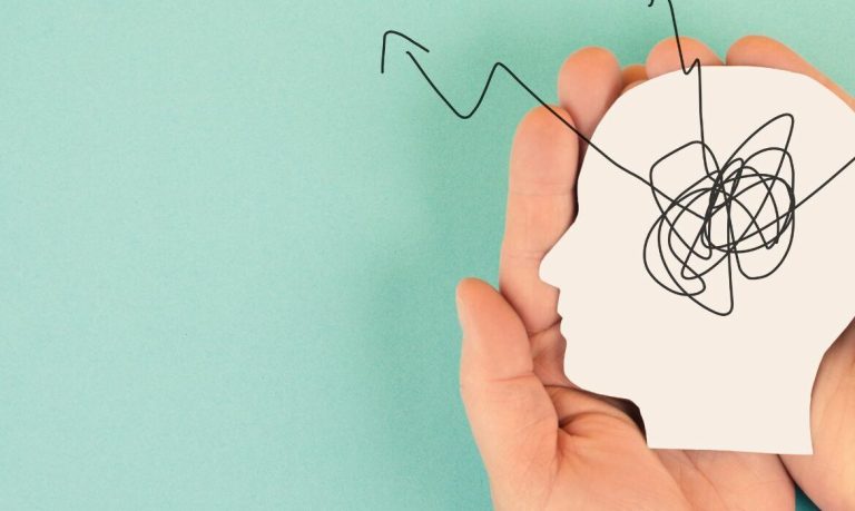 Corporativo Kosmos explica cómo la dieta impacta la salud mental