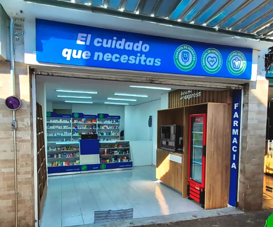 FarmaBlanca conecta salud y comunidad con atención primaria
