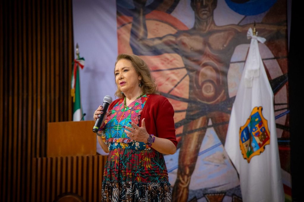 Yasmín Esquivel Mossa propone transformar justicia desde la cercanía
