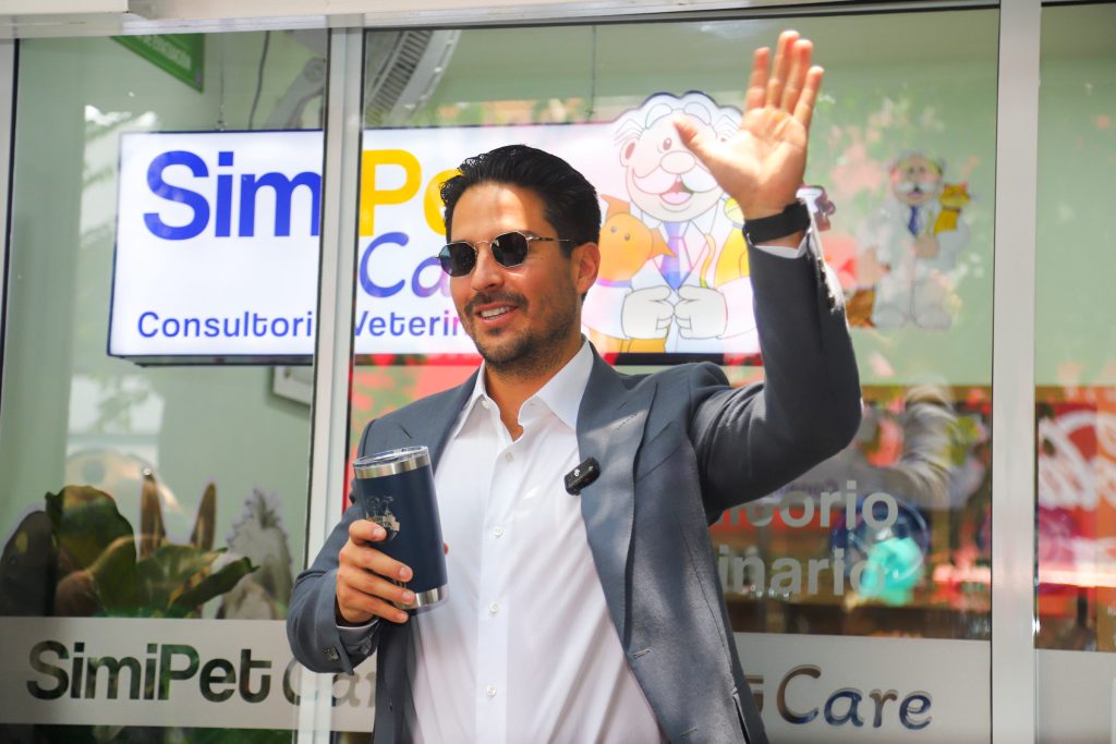 Farmacias Similares lanza SimiPet Care tras solicitudes digitales