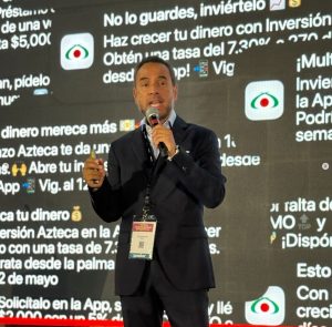Juan Carlos Arroyo impulsa avances digitales en Congreso 2025