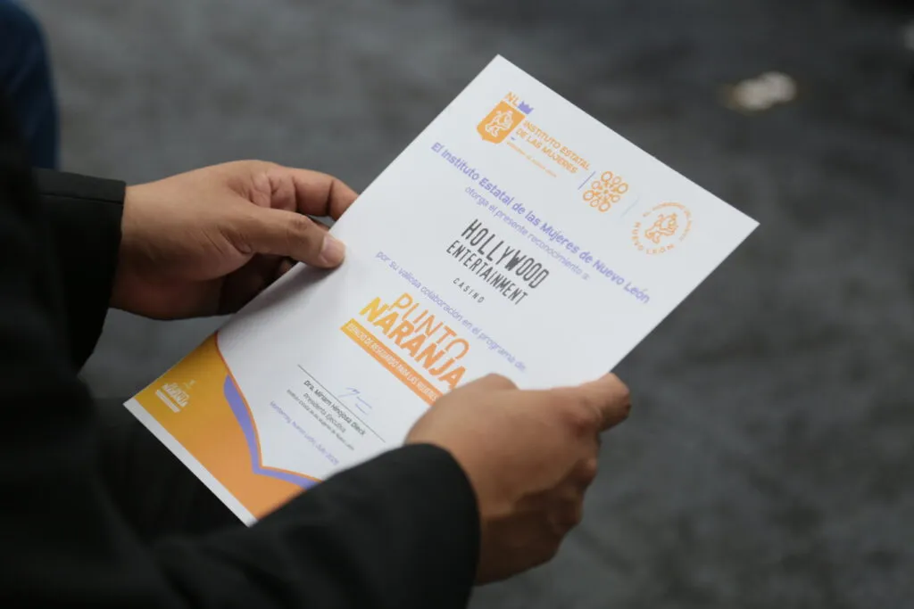 Logrand Entertainment Group fortalece apoyo a mujeres con “Puntos Naranja”