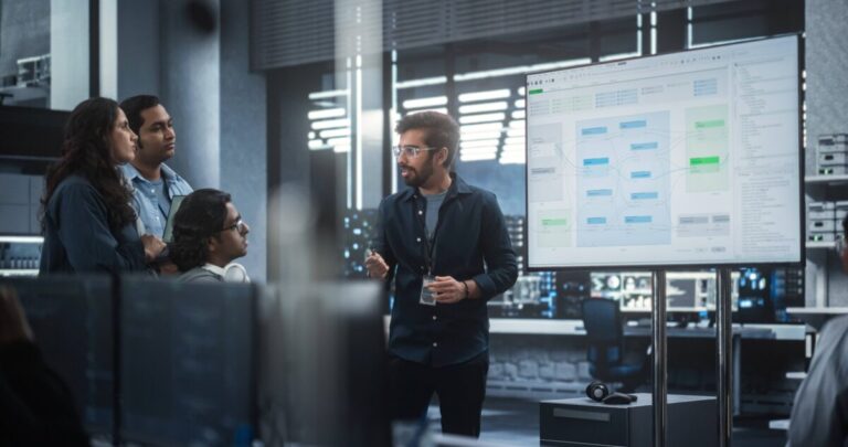 Gobiernos aplican mentalidad startup para agilizar decisiones e innovar en políticas públicas con impacto ciudadano