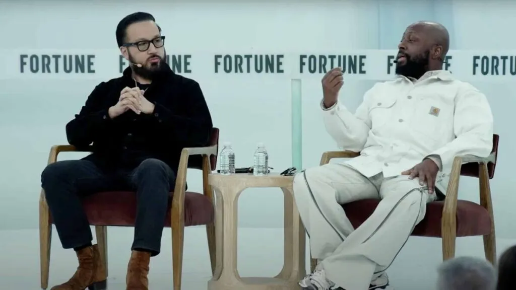 Artista emergente en Estados Unidos utiliza la app Openwav para gestionar música y regalías de forma transparente.