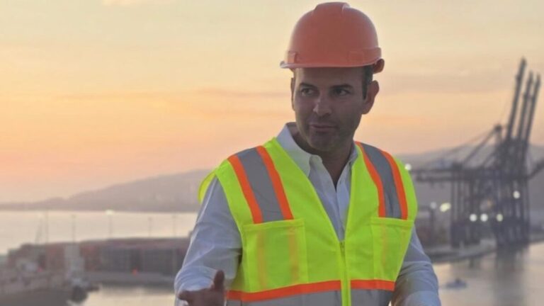 Estrategia marítima sostenible liderada por Omar Anitua Valdovinos para fortalecer los puertos de México