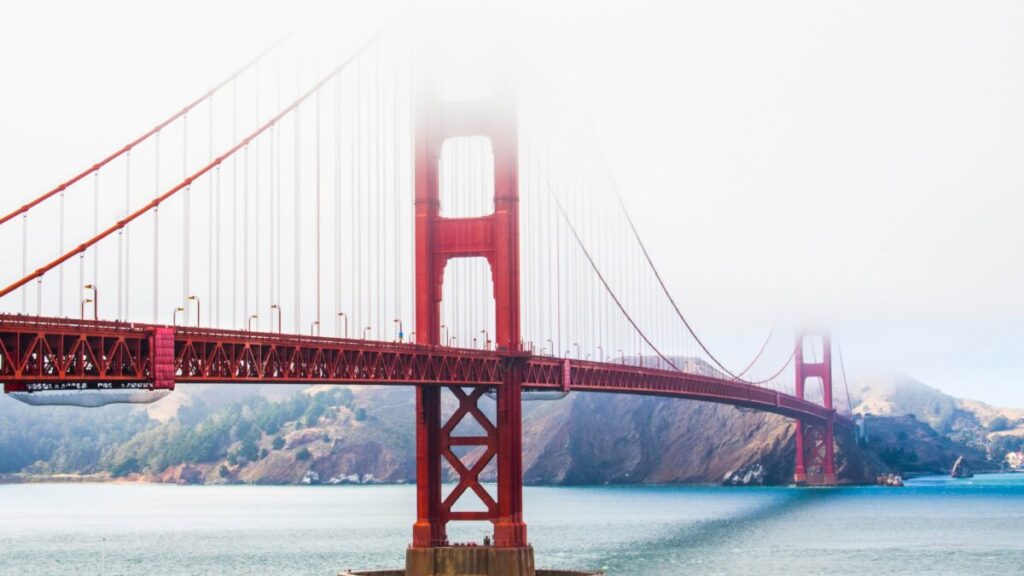 Startup estadounidense desarrolla acero inoxidable ultrafino para revolucionar la construcción de puentes y reducir costos estructurales