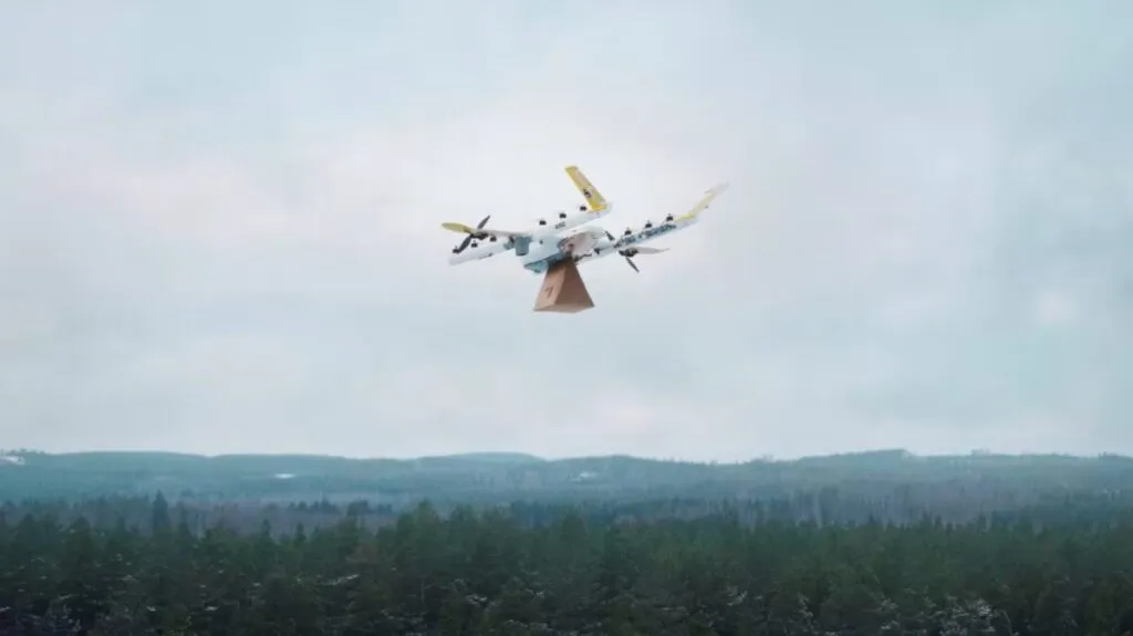 Drones de entrega en Finlandia mostrando logística ágil y tecnología avanzada