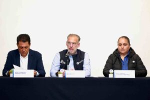 Marco Del Prete durante la presentación del Congreso de Educación Ambiental para la Sustentabilidad 2025 en Querétaro.