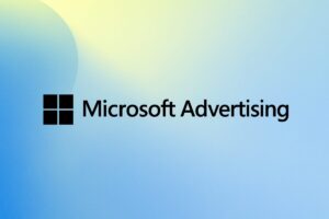 Logo de Microsoft Advertising con elementos digitales y móviles en transición hacia una plataforma web