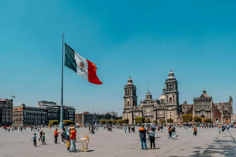 México refuerza su soberanía con productividad y energía limpia en la nueva economía global