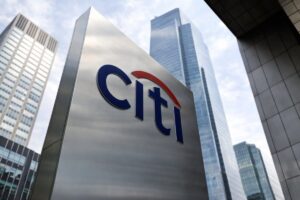 Torre corporativa de Citi México con diseño moderno, representa transformación financiera y expansión estratégica
