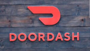 DoorDash investiga caso de manipulación de alimentos y refuerza protocolos de seguridad en entregas a clientes