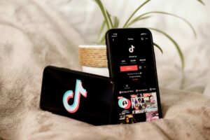 Estrategia de contenido en TikTok para mejorar la interacción con la audiencia