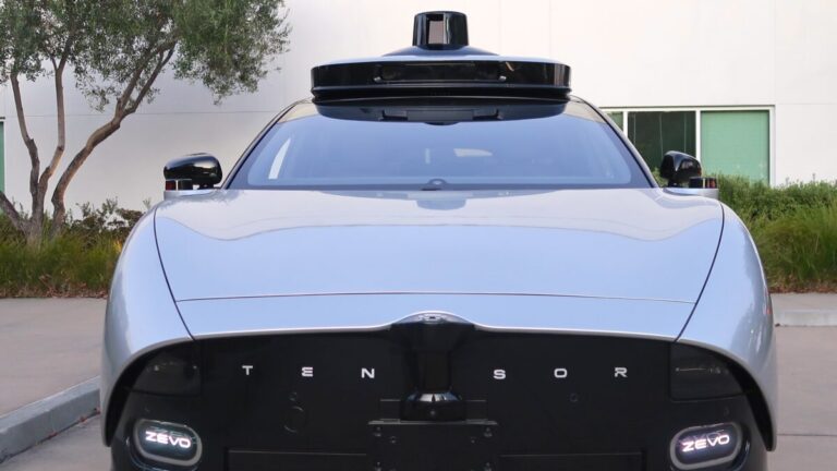 Zevo integra robotaxis a su flota de car-sharing eléctrico con vehículos autónomos diseñados para movilidad compartida en Estados Unidos