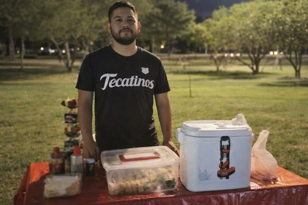 Proyecto editorial de sushi en brocheta innovador con ingredientes locales y presentación moderna en Culiacán