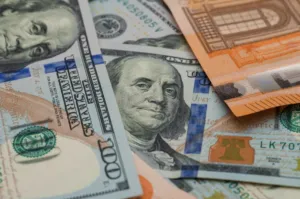 Alejandro Martínez Araiza fija postura sindical sobre desigualdad salarial en Norteamérica.