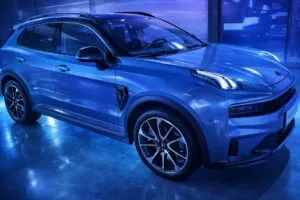 Lynk & Co México lanza SUV híbrida 01 y crossover eléctrico 02 en el mercado automotriz electrificado