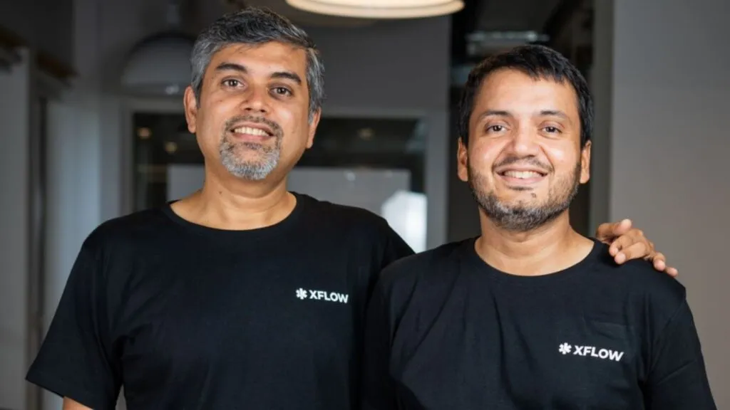 Plataforma fintech Xflow gestionando pagos B2B internacionales con panel de divisas y transferencias globales