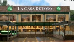 Casa de Toño restaurante en CDMX que pasó de puesto a cadena con múltiples sucursales y alto volumen de clientes