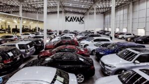 Startup mexicana Kavak transforma el mercado de autos usados con tecnología y financiamiento en América Latina
