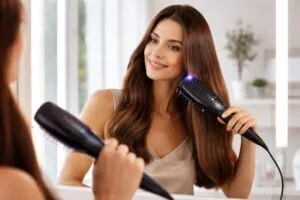 Cepillos alisadores en España con tecnología iónica y cuidado capilar eficiente