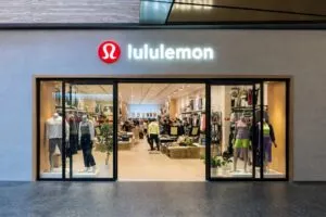 Outlet Lululemon CDMX con ropa deportiva y descuentos hasta 50% en tienda física