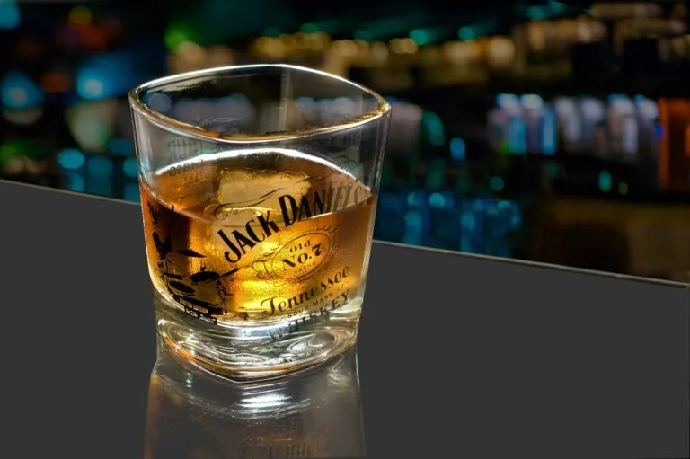 Whisky barato en México recomendado por Profeco