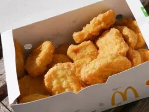 Nuggets de McDonald’s revolucionaron la comida rápida y el mercado global del fast food
