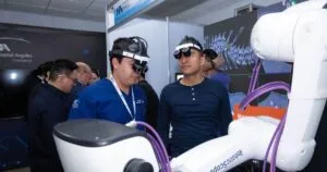 Olegario Vázquez Aldir implementa IA en Hospital Angeles.