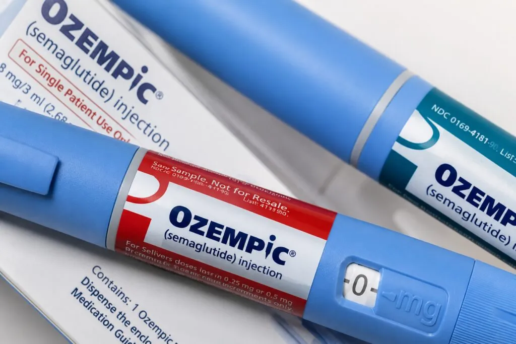Ozempic falso en México detectado por Cofepris en sitios irregulares