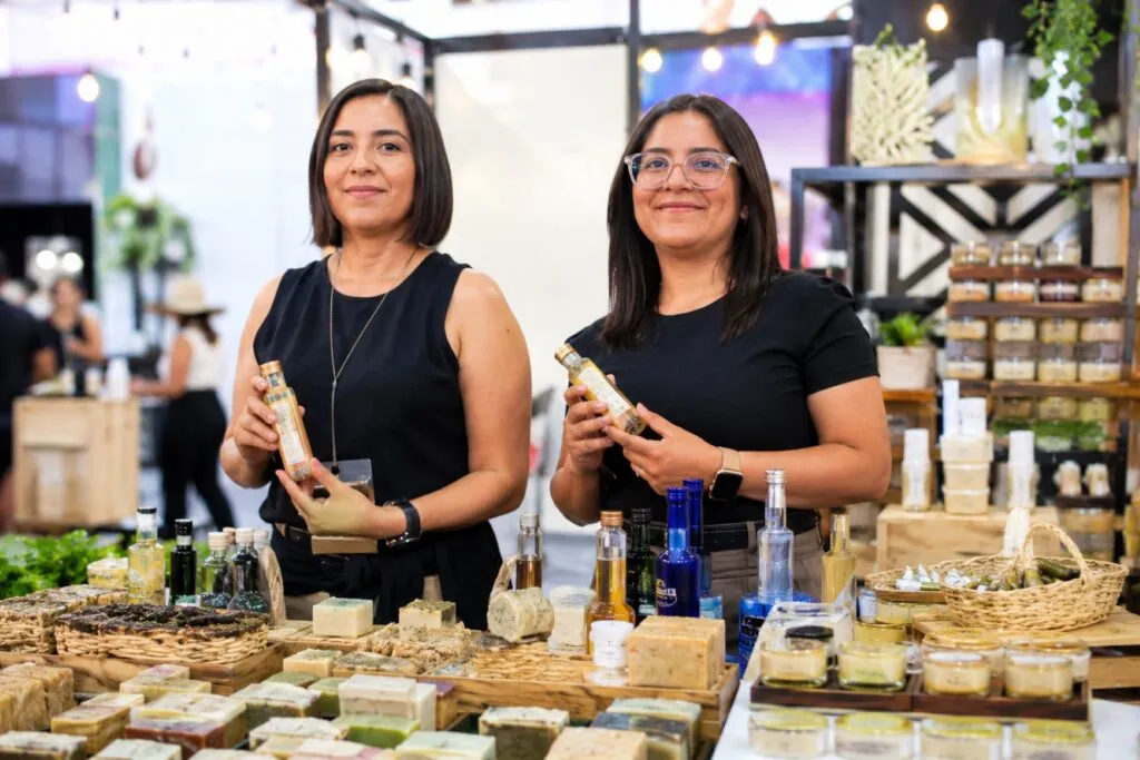 Productos de Aguascalientes exhibidos en la Feria de San Marcos con enfoque internacional y comercial