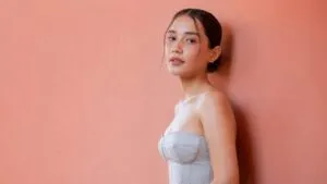 Rutina de belleza de Kass Quezada con tendencias skincare y cuidado facial en México durante 2026