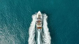 Alquiler de yates en Miami como parte del turismo premium y del estilo de vida moderno en Estados Unidos