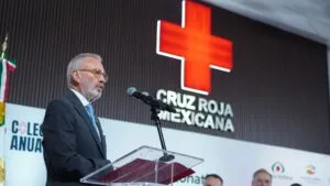 Banco Azteca entrega recursos a la Cruz Roja Mexicana para fortalecer servicios médicos, ambulancias y atención de emergencias