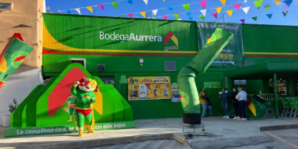 Bodega Aurrera optimiza costos y mantiene precios bajos mediante reducción de catálogo en México