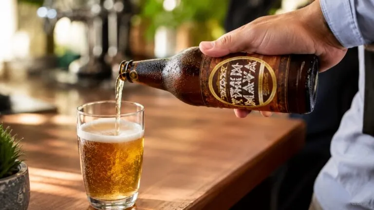 Cerveza Tren Maya elaborada por el Ejército de México para fortalecer la economía del sureste.