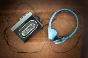 Un Sony Walkman original que revolucionó la música portátil y marcó a toda una generación.