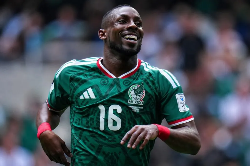 Playera de México del Mundial 2026 con diseño verde que lideró las ventas globales de Adidas.
