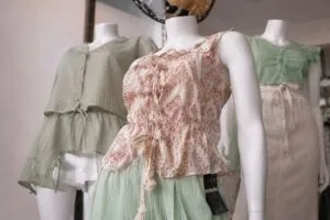 Ropa fresca impulsa ventas en Pachuca durante la temporada de calor con prendas ligeras y económicas
