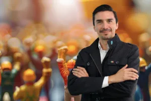 Alejandro Martínez Araiza expone cómo la democracia sindical fortalece la productividad y las relaciones laborales en México.
