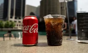Refrescos y cervezas lideraron las ventas durante el Mundial en México mientras el consumo general permaneció débil.Refrescos y cervezas lideraron las ventas durante el Mundial en México mientras el consumo general permaneció débil.