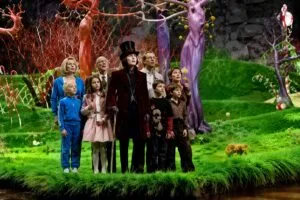 Charlie y la fábrica de chocolate en Netflix revive el filme de Tim Burton con Johnny Depp y su universo de fantasía familiar