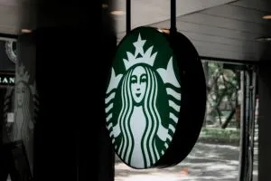 Starbucks China cambia de modelo con Boyu Capital mientras transforma su operación en el mercado chino.