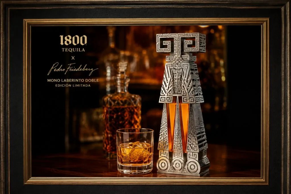 Tequila 1800 presenta una exclusiva edición de Pedro Friedeberg limitada a 50 piezas para coleccionistas.