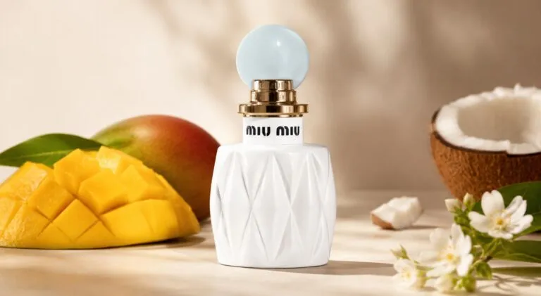 Fleur de Lait de Miu Miu, fragancia femenina con mango, osmanthus y leche de coco