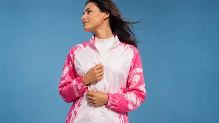 Maja Sportswear enfrenta mayores costos arancelarios mientras fortalece sus productos técnicos y tiendas en México.