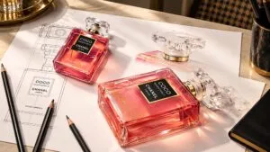 Nuevo perfume de Chanel creado por Olivier Polge con notas de lichi, toronja, pachulí, vainilla y maderas.