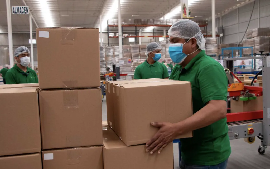 Corporativo Kosmos aplica criterios de trazabilidad e inocuidad para favorecer una cadena alimentaria segura, responsable y sostenible.